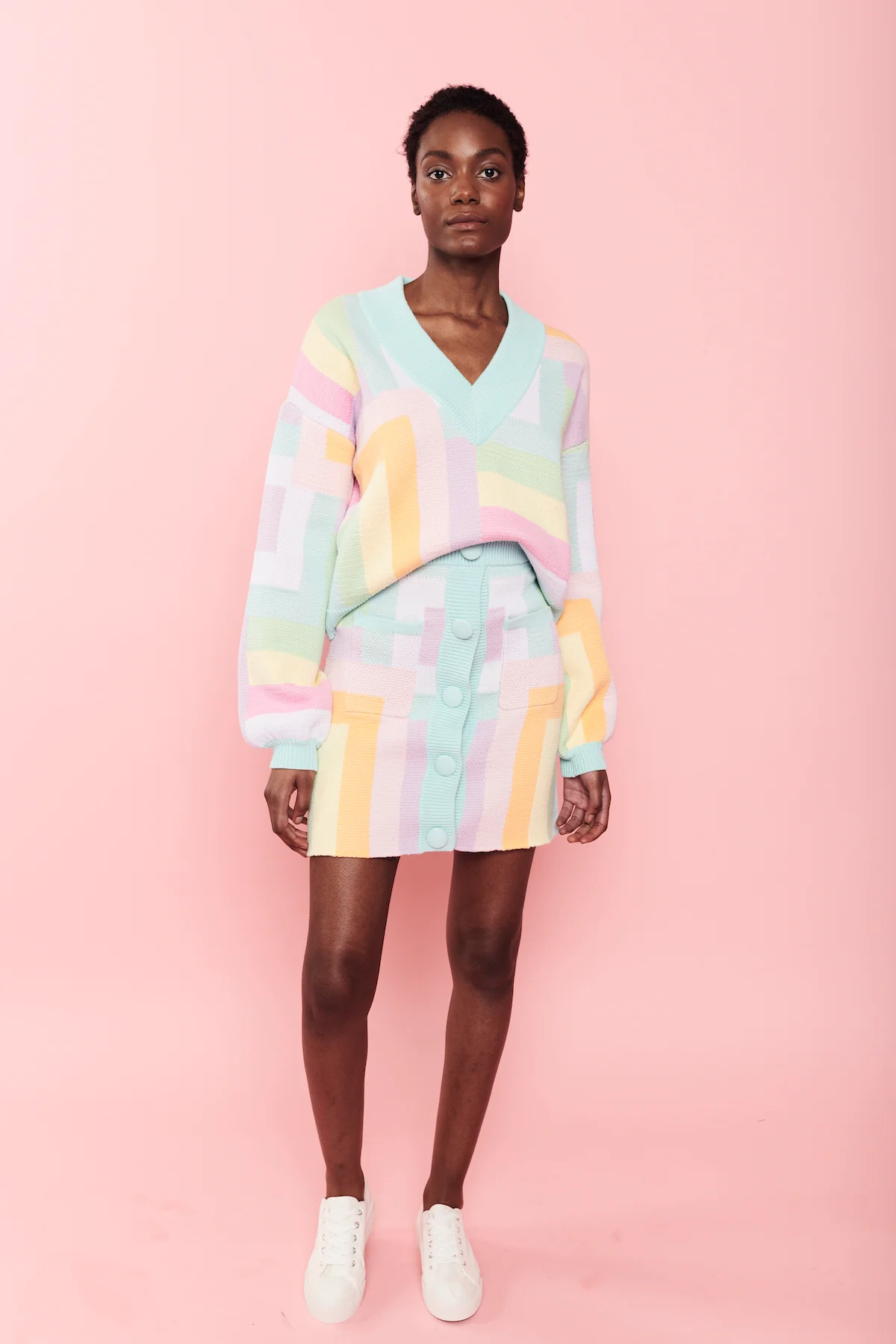Delilah Pastel Geometric V-Neck Jumper - Image 4