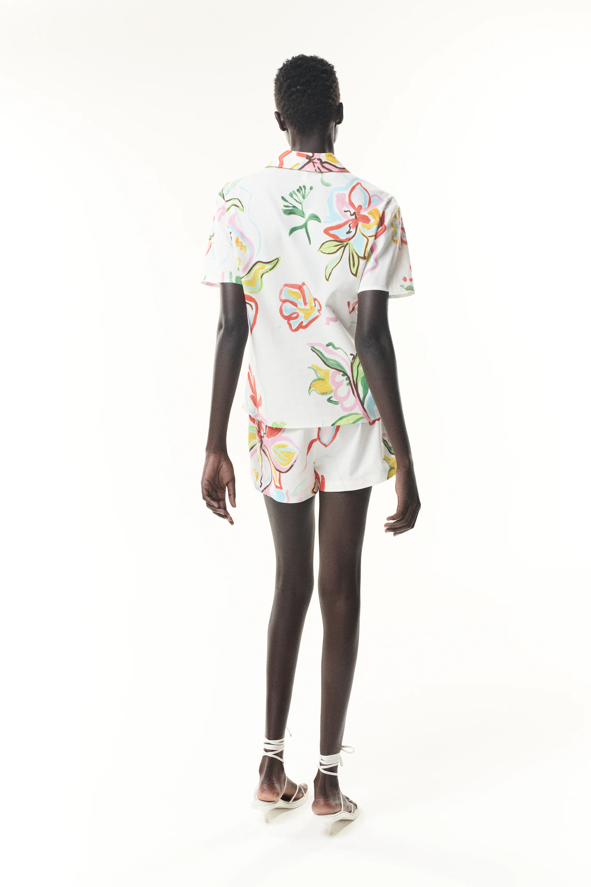 Remy Painterly Floral Short - Image 4